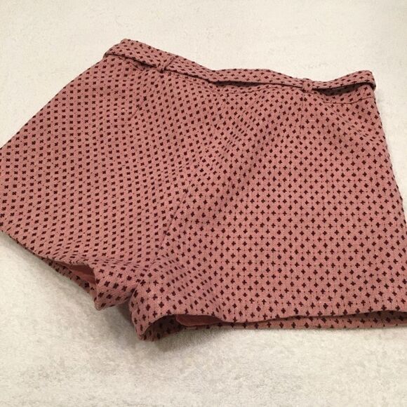 Medium sized Cotton Candy pink maroon patterned shorts lined - Picture 7 of 7